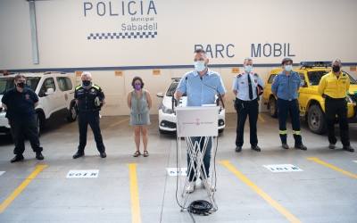 La Policia Municipal dobla els efectius per la Revetlla i es coordina amb la resta de cossos d'emergències | Roger Benet